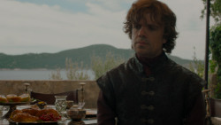 extant_GameOfThrones_4x01-TwoSwords_2541