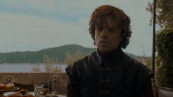 extant_GameOfThrones_4x01-TwoSwords_2569