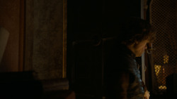 extant_GameOfThrones_4x01-TwoSwords_2573