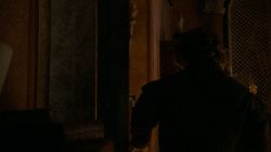 extant_GameOfThrones_4x01-TwoSwords_2575