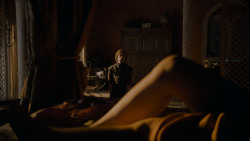 extant_GameOfThrones_4x01-TwoSwords_2596