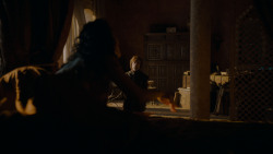 extant_GameOfThrones_4x01-TwoSwords_2603