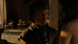 extant_GameOfThrones_4x01-TwoSwords_2625
