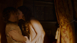 extant_GameOfThrones_4x01-TwoSwords_2635