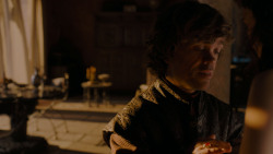 extant_GameOfThrones_4x01-TwoSwords_2641
