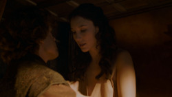 extant_GameOfThrones_4x01-TwoSwords_2646