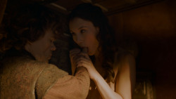 extant_GameOfThrones_4x01-TwoSwords_2672