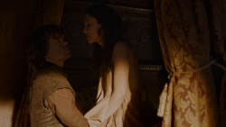 extant_GameOfThrones_4x01-TwoSwords_2684