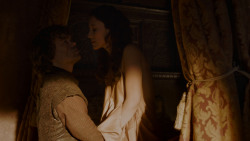 extant_GameOfThrones_4x01-TwoSwords_2685