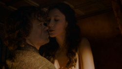 extant_GameOfThrones_4x01-TwoSwords_2689