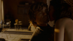 extant_GameOfThrones_4x01-TwoSwords_2695