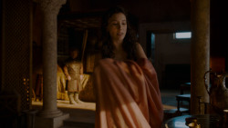 extant_GameOfThrones_4x01-TwoSwords_2728