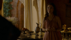 extant_GameOfThrones_4x01-TwoSwords_2753