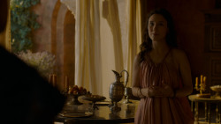 extant_GameOfThrones_4x01-TwoSwords_2754