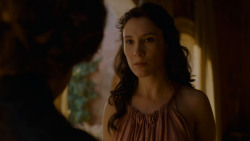 extant_GameOfThrones_4x01-TwoSwords_2766