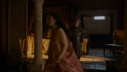 extant_GameOfThrones_4x01-TwoSwords_2783
