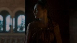 extant_GameOfThrones_4x01-TwoSwords_2794