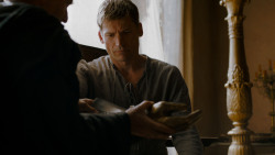 extant_GameOfThrones_4x01-TwoSwords_2814