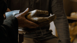 extant_GameOfThrones_4x01-TwoSwords_2818
