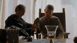 extant_GameOfThrones_4x01-TwoSwords_2823