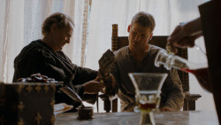 extant_GameOfThrones_4x01-TwoSwords_2827