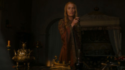 extant_GameOfThrones_4x01-TwoSwords_2848