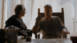 extant_GameOfThrones_4x01-TwoSwords_2856