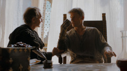 extant_GameOfThrones_4x01-TwoSwords_2860