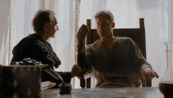 extant_GameOfThrones_4x01-TwoSwords_2862