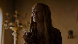 extant_GameOfThrones_4x01-TwoSwords_2864