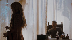 extant_GameOfThrones_4x01-TwoSwords_2925