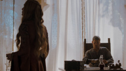 extant_GameOfThrones_4x01-TwoSwords_2936