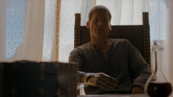 extant_GameOfThrones_4x01-TwoSwords_2974