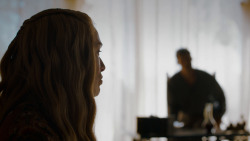 extant_GameOfThrones_4x01-TwoSwords_3003