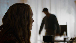 extant_GameOfThrones_4x01-TwoSwords_3006