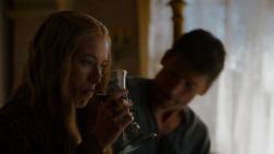 extant_GameOfThrones_4x01-TwoSwords_3026