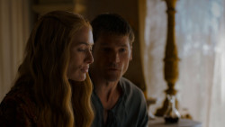 extant_GameOfThrones_4x01-TwoSwords_3033