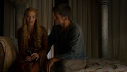 extant_GameOfThrones_4x01-TwoSwords_3042