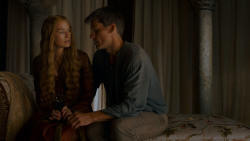extant_GameOfThrones_4x01-TwoSwords_3047