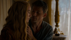 extant_GameOfThrones_4x01-TwoSwords_3058