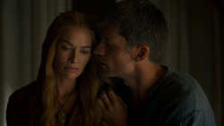 extant_GameOfThrones_4x01-TwoSwords_3064