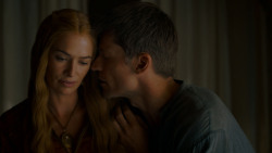 extant_GameOfThrones_4x01-TwoSwords_3066