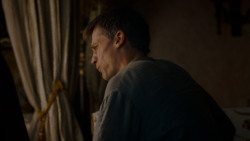 extant_GameOfThrones_4x01-TwoSwords_3070