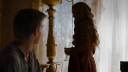 extant_GameOfThrones_4x01-TwoSwords_3077