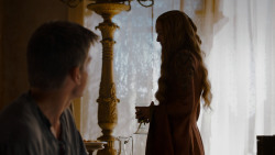extant_GameOfThrones_4x01-TwoSwords_3079