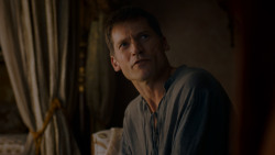 extant_GameOfThrones_4x01-TwoSwords_3099