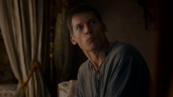 extant_GameOfThrones_4x01-TwoSwords_3102