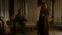 extant_GameOfThrones_4x01-TwoSwords_3122