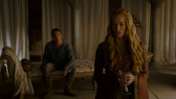extant_GameOfThrones_4x01-TwoSwords_3127