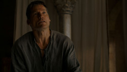 extant_GameOfThrones_4x01-TwoSwords_3130